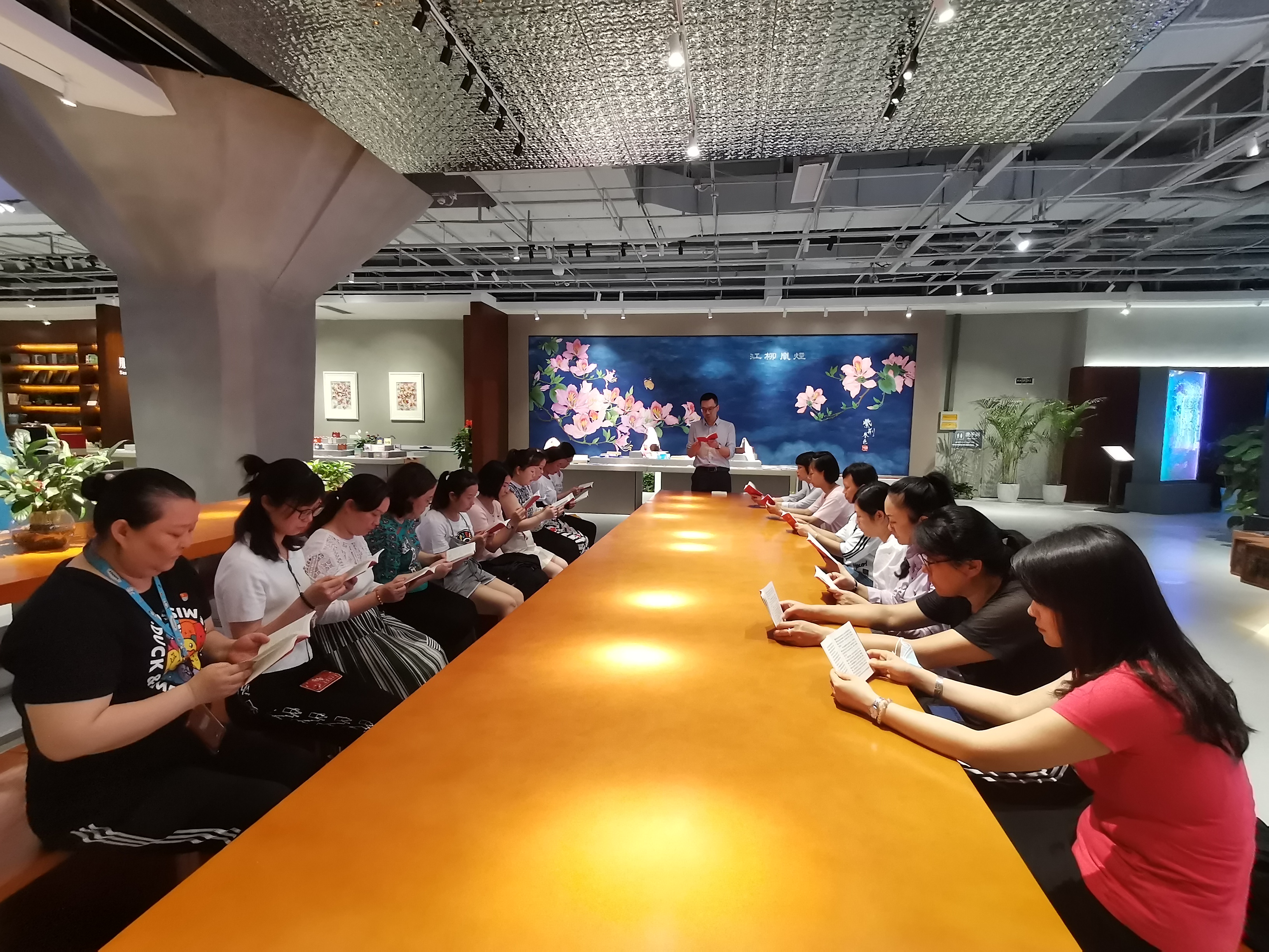 2021年5月11日五星三黨支部、樂(lè)和店黨支部聯(lián)合開展黨史“走學(xué)微課堂”2.jpg